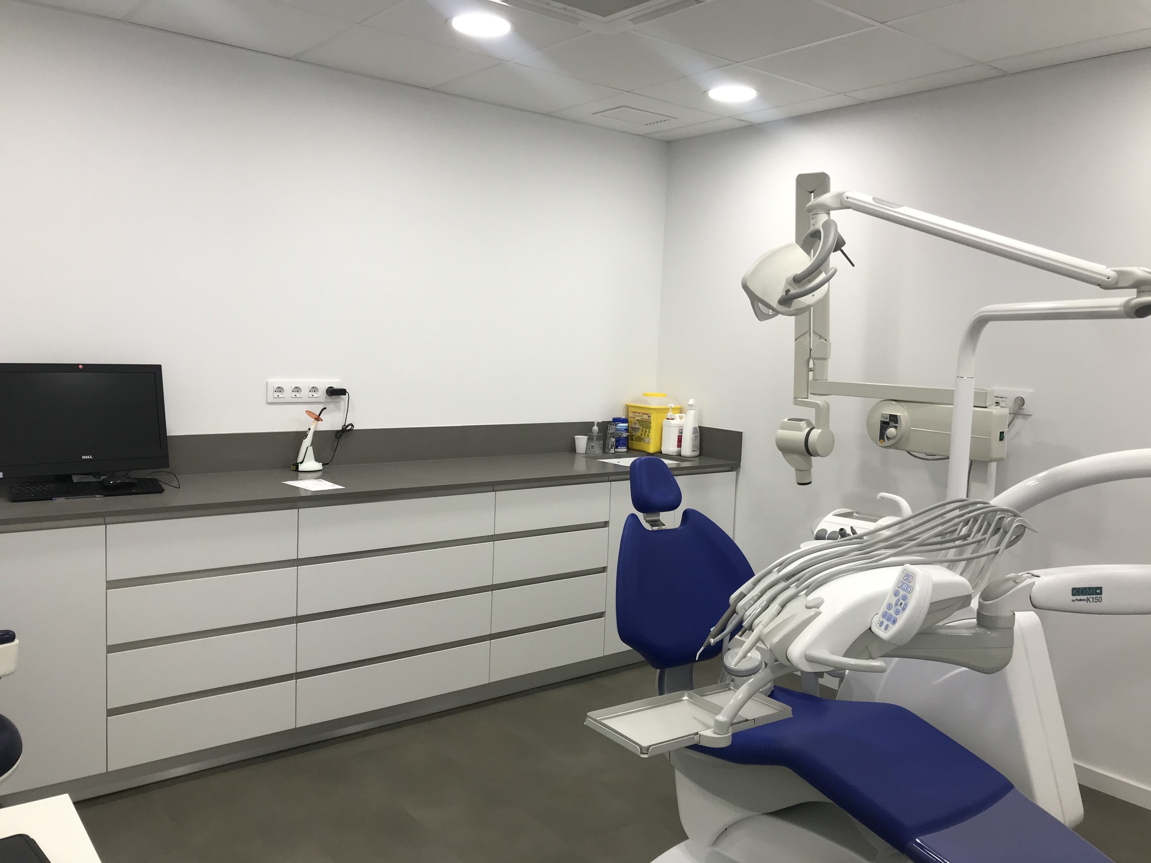centro médico en mollet box dentista