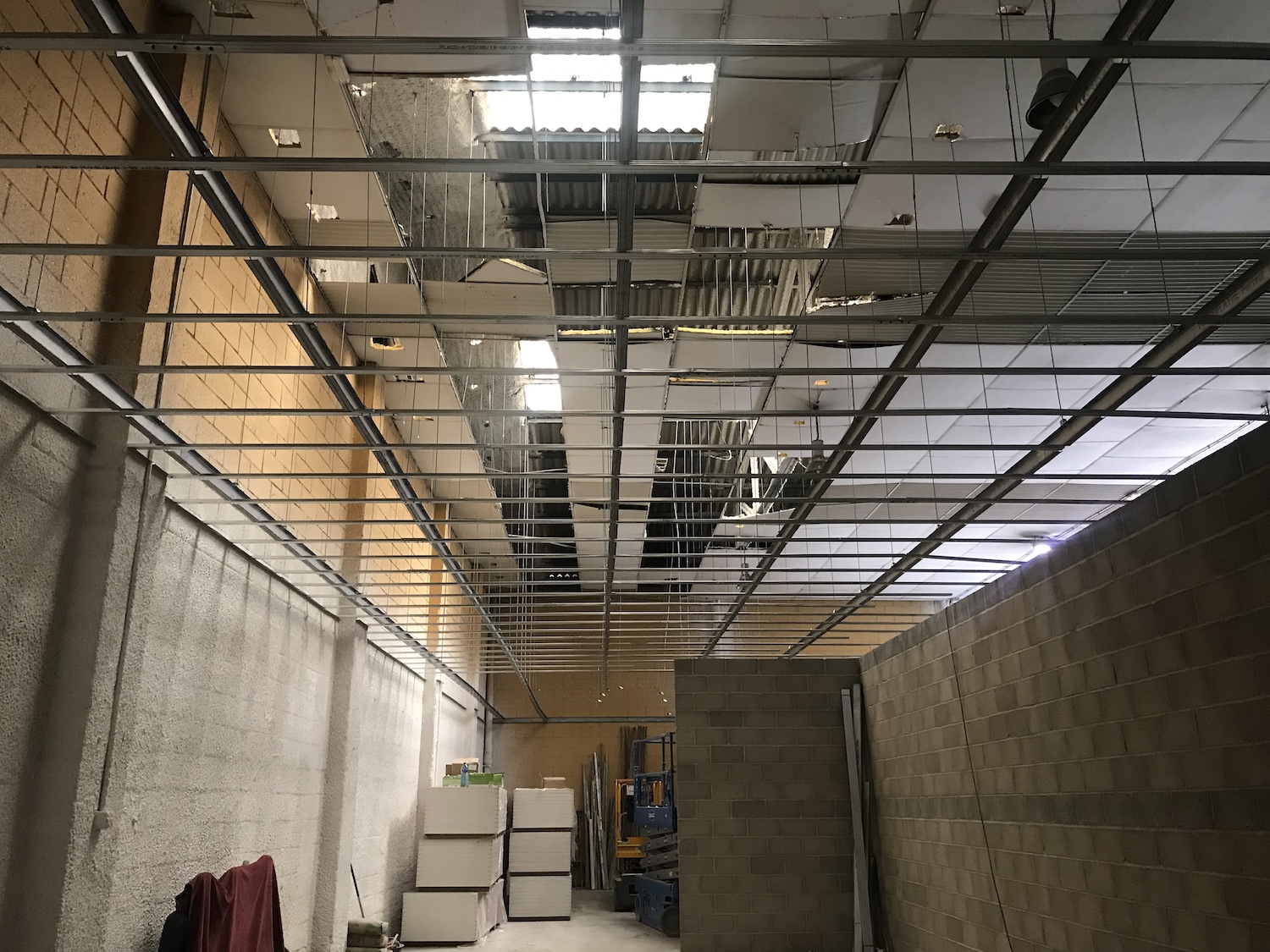 Construcción trasteros nave vacía 3