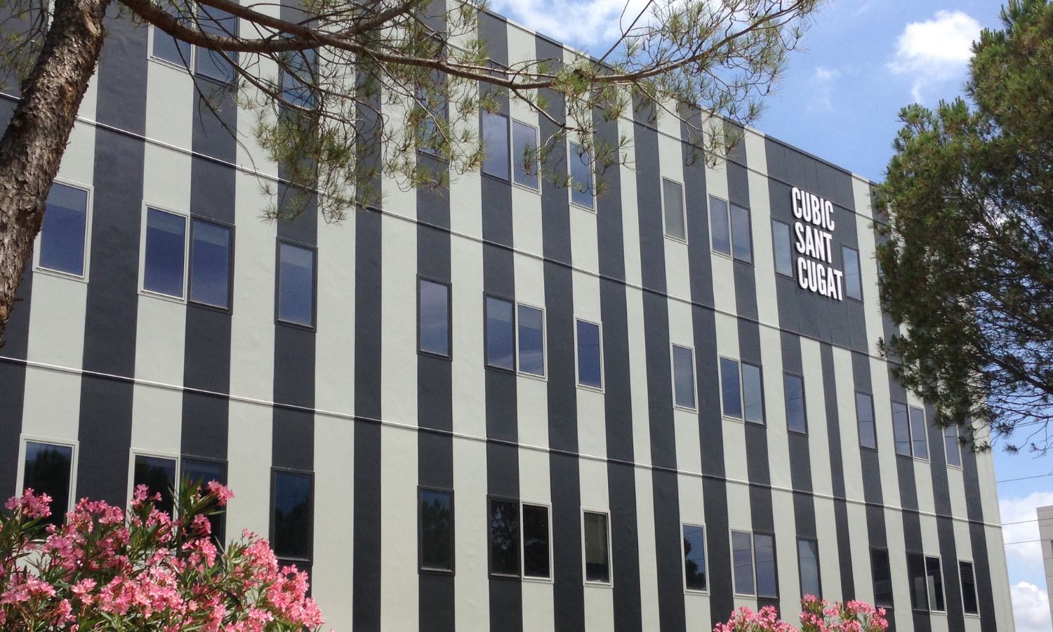 Edificio Cubic Showroom Délifrance