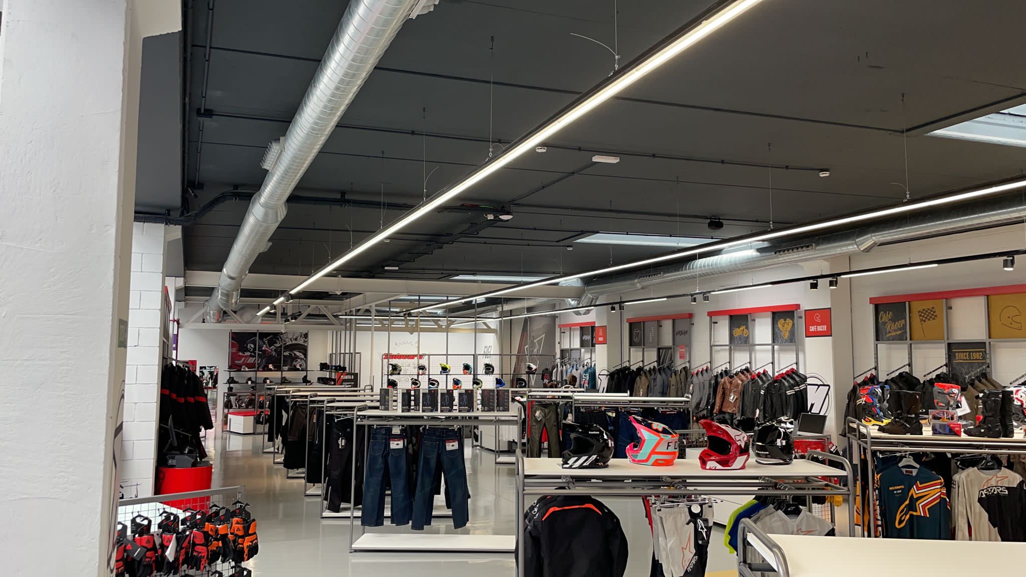 Motocard Badalona tienda 4