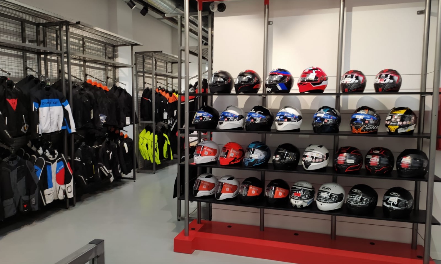 Motocard Zaragoza tienda 3